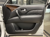 Infiniti QX80