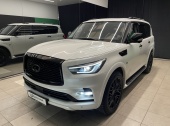 Infiniti QX80