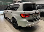 Infiniti QX80