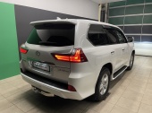 Lexus LX450d