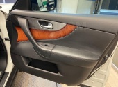 Infiniti QX70
