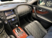 Infiniti QX70