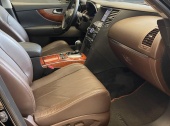 Infiniti QX70