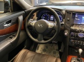 Infiniti QX70