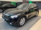 Infiniti QX70