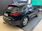 Infiniti QX70