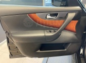 Infiniti QX70