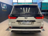 Lexus LX570