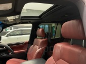 Lexus LX570