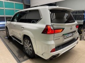 Lexus LX570