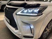 Lexus LX570