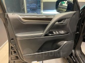Lexus LX570