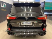 Lexus LX570