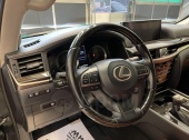 Lexus LX570