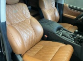 Lexus LX570