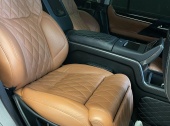 Lexus LX570