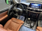 Lexus LX570