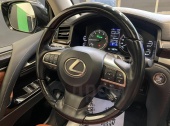 Lexus LX570