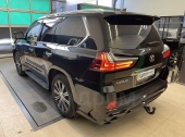 Lexus LX570