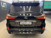 Lexus LX570
