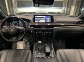 Lexus LX570