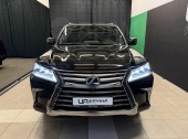 Lexus LX570
