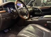 Lexus LX570