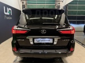 Lexus LX570