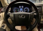 Lexus LX570