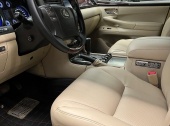 Lexus LX570