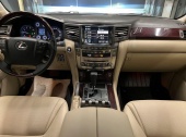 Lexus LX570