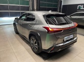 Lexus UX250h